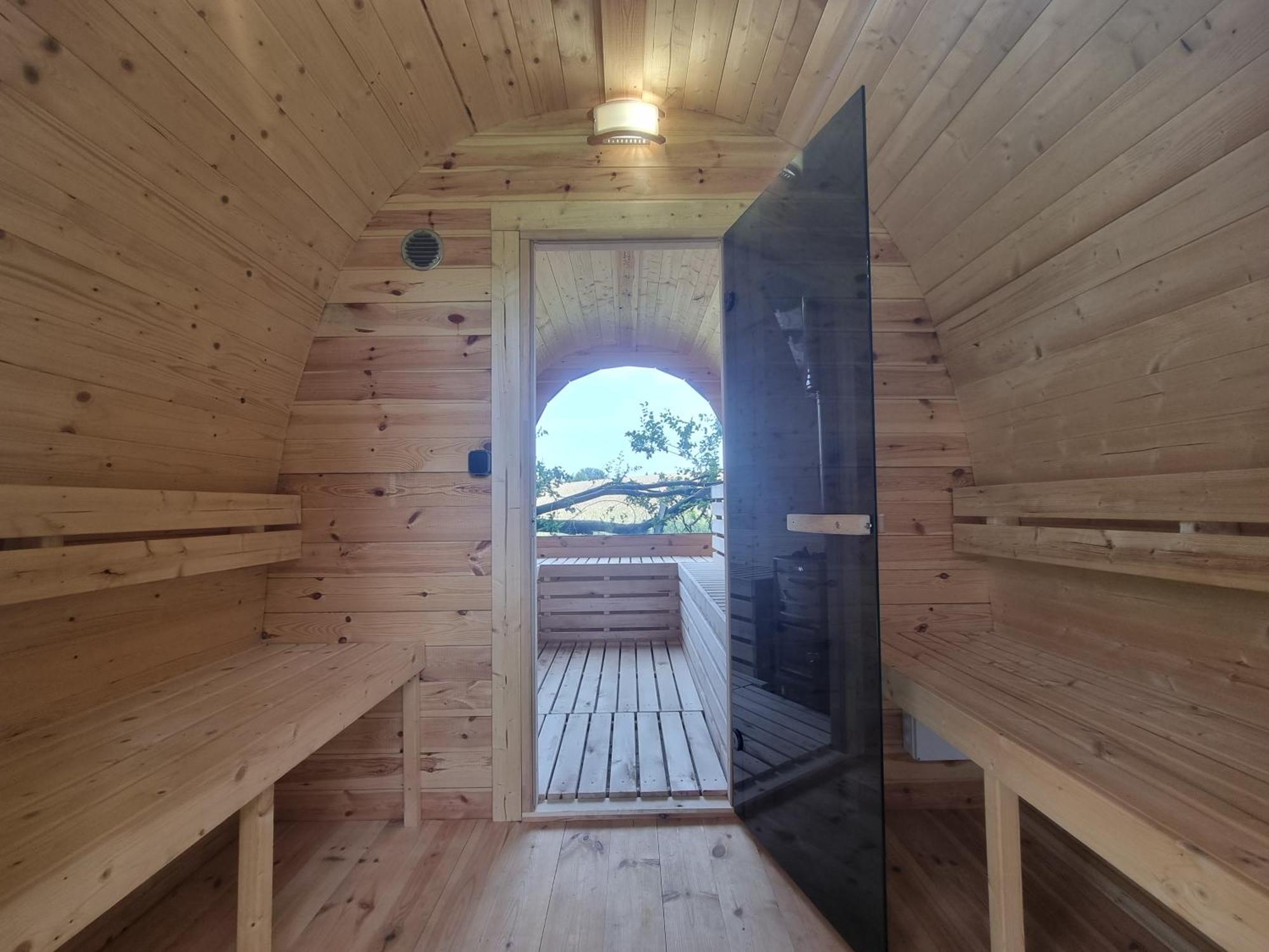 Loft Apartment Mit Grosser Badewanne B Mugeln Exteriör bild